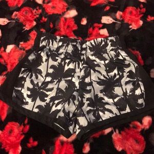 Girls XS (4-5) Palm Tree 🏝 Active Shorts